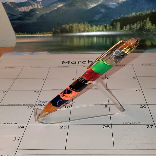 Colorful writing pan made from a variety of colors